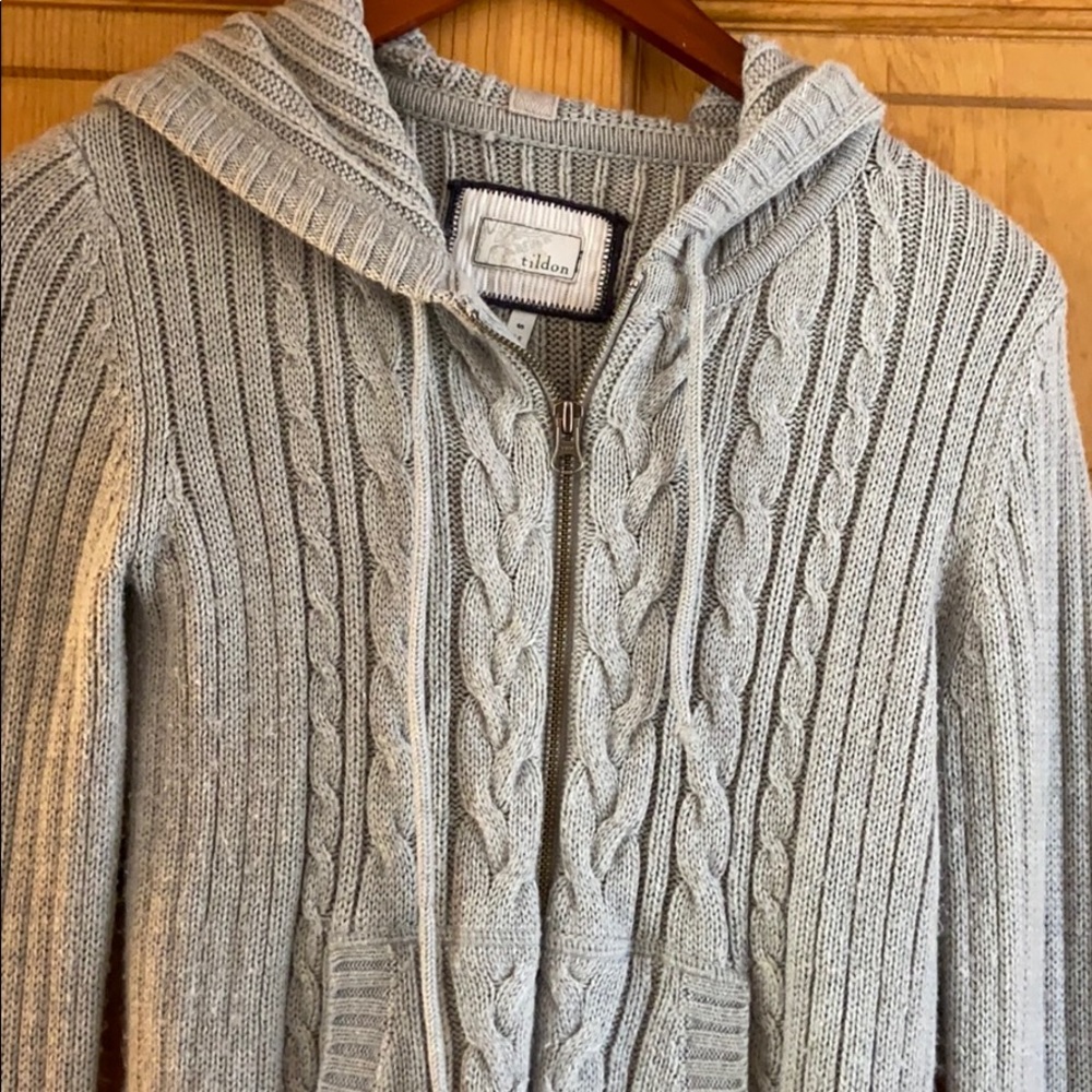 Tildon sweater